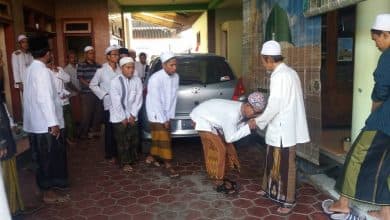 https://bangkitmedia.com/barokah-nyantri-kesuksesan-yang-paling-dicari-santri/
